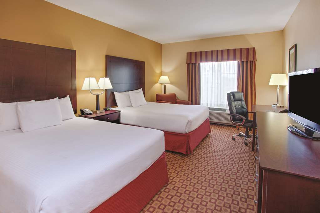 Comfort Inn & Suites Verona At Turning Stone Resort Casino Habitación foto